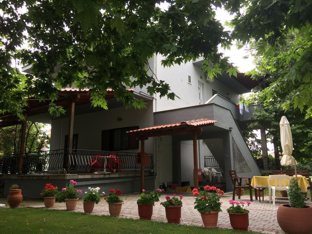Villa Maria Ofrinion Bagian luar foto
