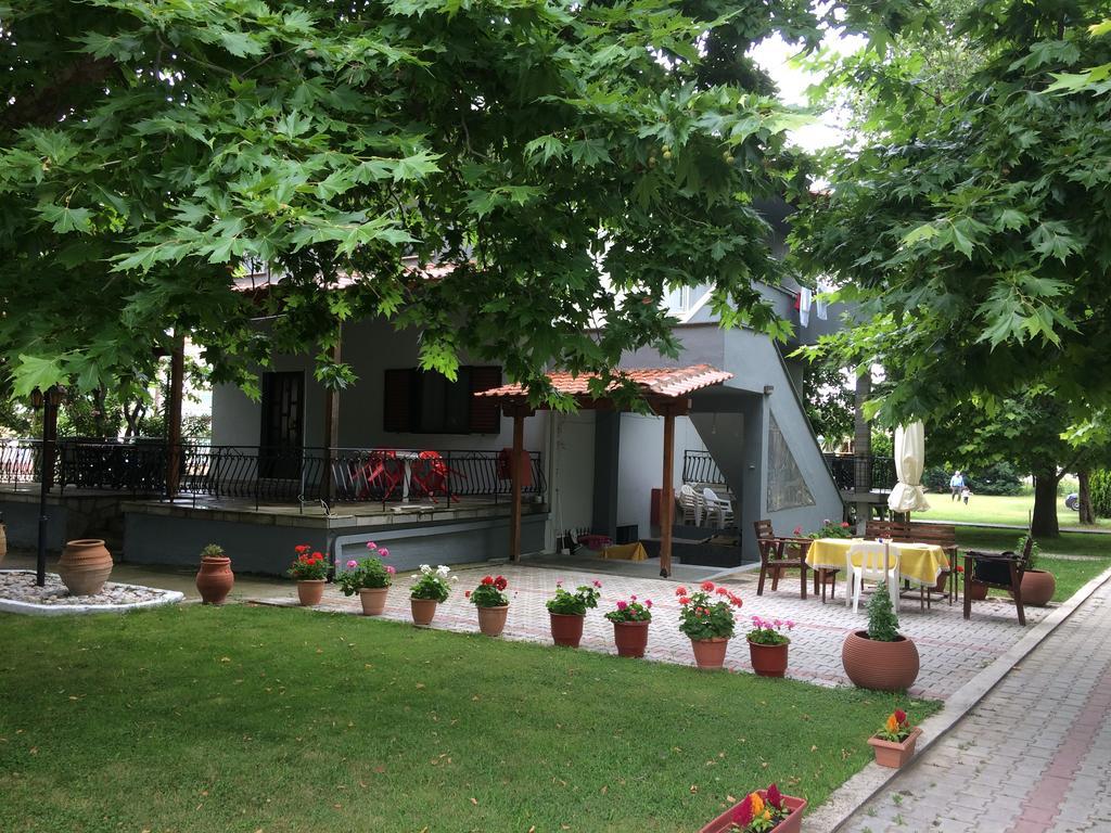 Villa Maria Ofrinion Bagian luar foto